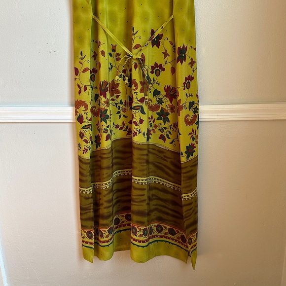 3/$20 💥 Mlle Gabriel Vintage Maxi Dress Chartreuse Floral Print w/ Cinched Waist - Picture 12 of 17